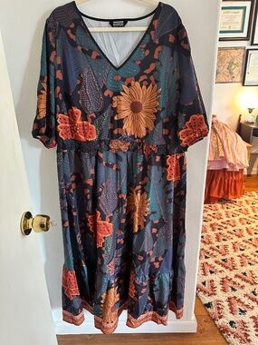 BloomChic floral midi dress